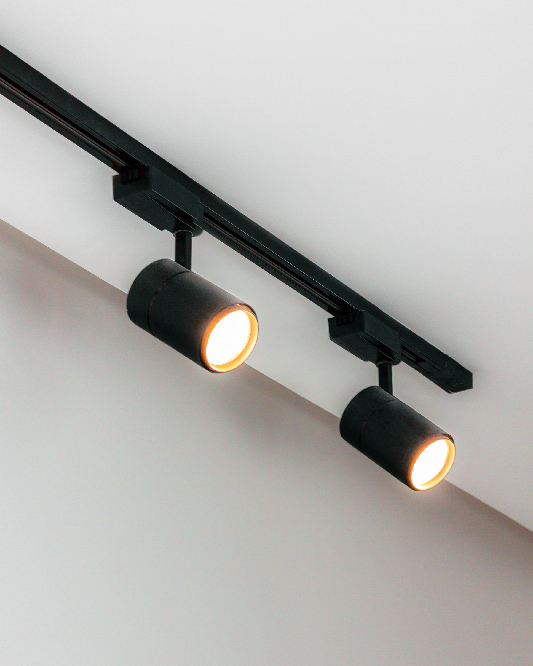 Spotlights and bulbs